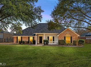 218 Ridgefield Dr, Bossier City, LA 71111