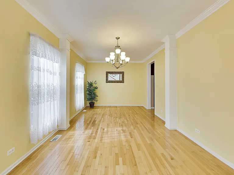 501 Tuscany Dr — Photo 5
