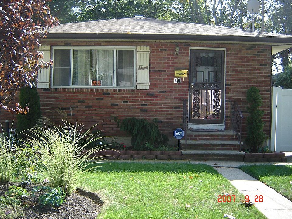 1st image of 40 Brooks Ave