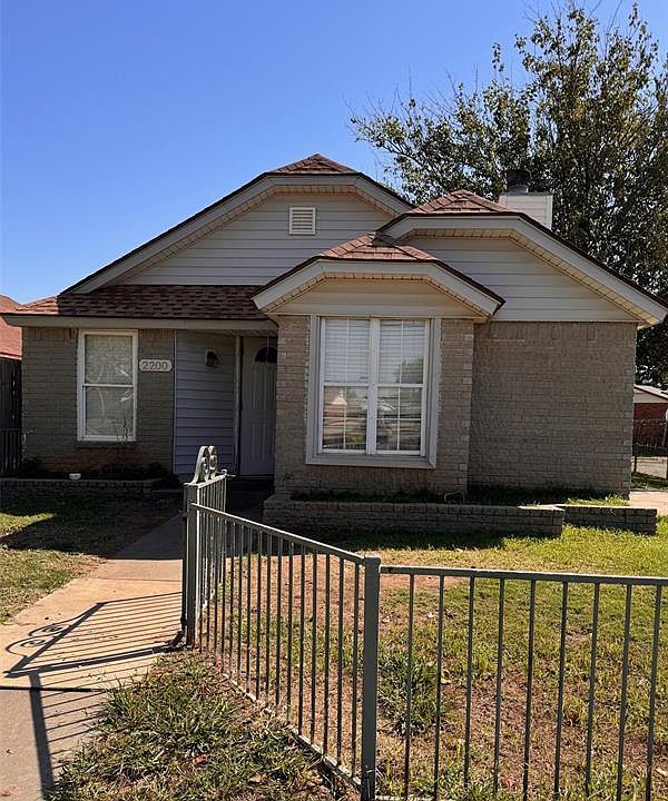 1st image of 2200 Lonnie Ln