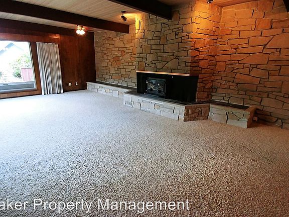 5th image of 2735 Vista Pl W