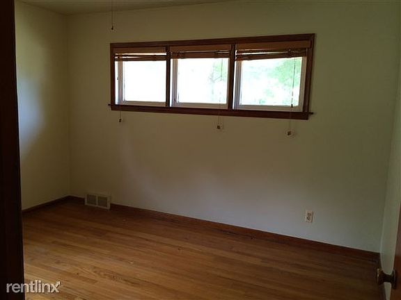 Pomona - Master Bedroom