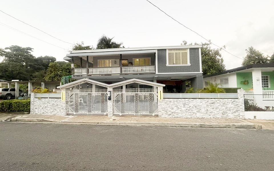 1st image of Calle Tamarindo 209 Florencio Naranjo St #Bo