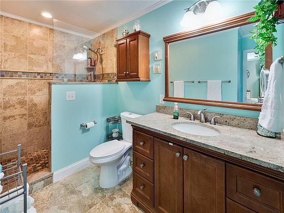 5th image of 1104 Ensenada Dr