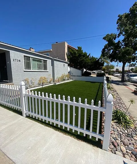 2736 Hornblend St — Photo 25