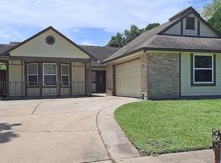12007 Fairpoint Dr, Houston, TX 77099