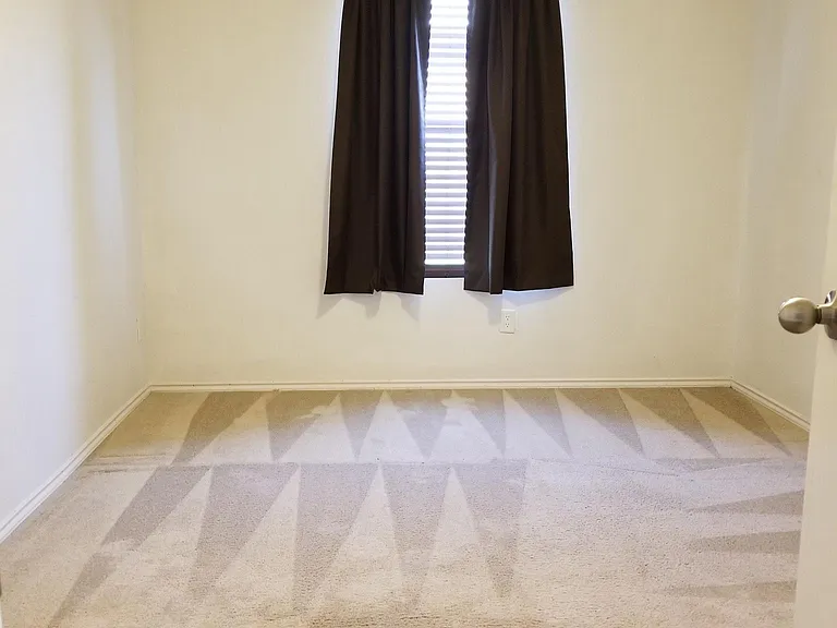 23 McFaddan Ln — Photo 9