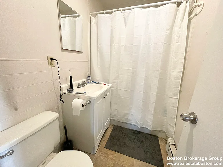 1572 Tremont St #2A — Photo 4