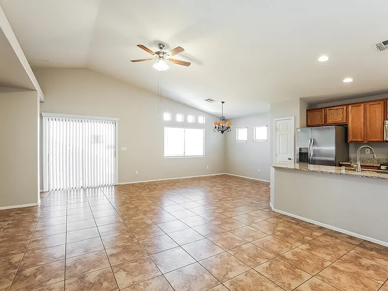 5936 Crestmont Dr — Photo 6