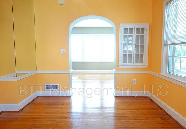 800 Maplewood Ave #1 — Photo 41
