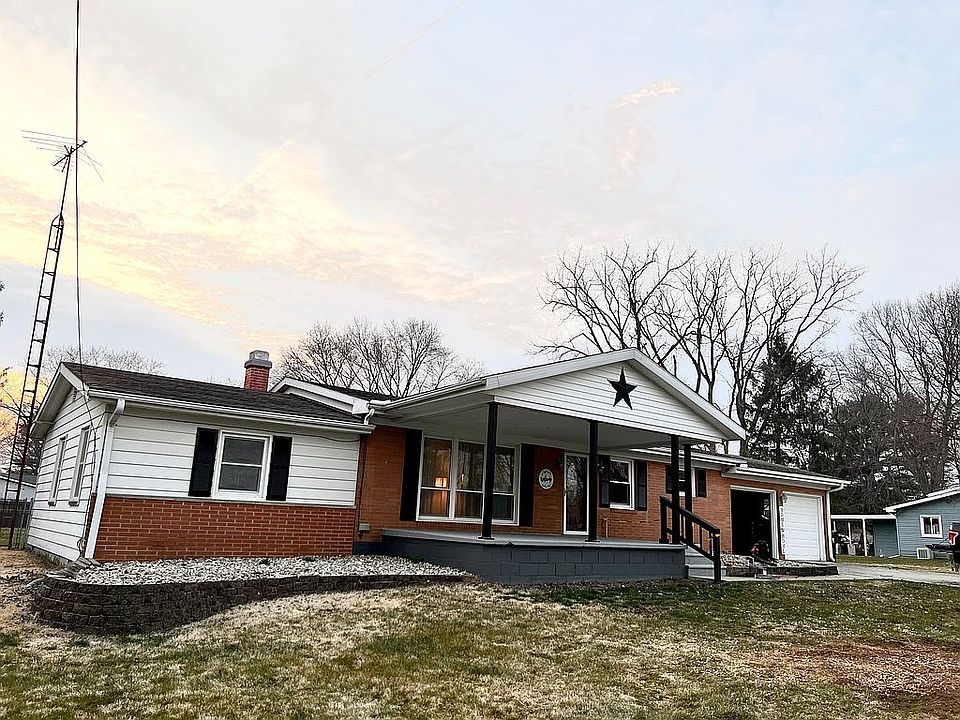 1st image of 165 Darla Dr NE