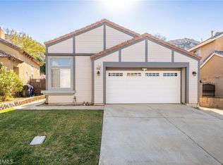 16327 Goldentree Ave, Fontana, CA 92337