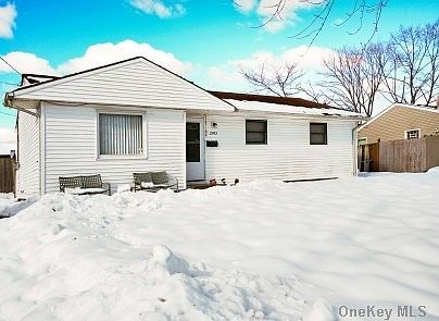 1st image of 2902 Falcon Ave