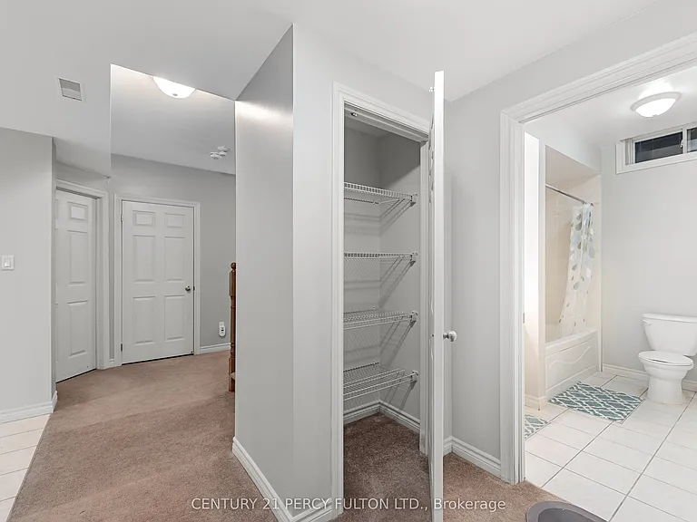 2337 Pindar Cres #BASEMENT — Photo 12