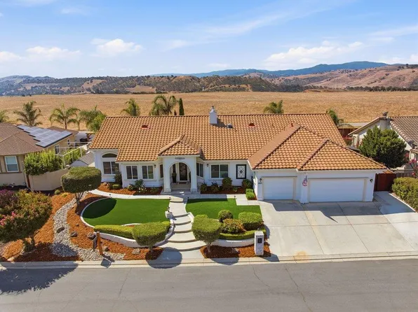 1490 Sonnys Way, Hollister, CA 95023