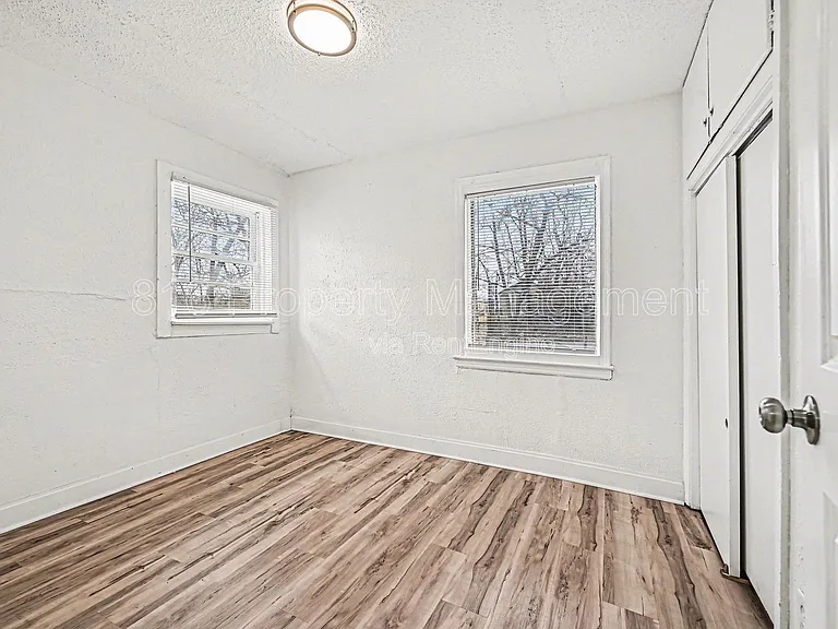 4216 Cleveland Ave — Photo 8