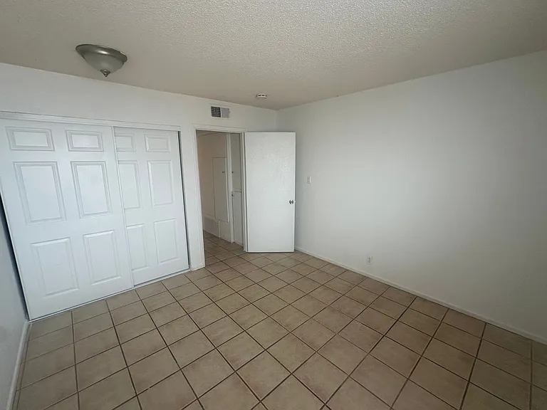 6316 Casada Way — Photo 13