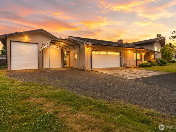 2 Tweed Place, Cosmopolis, WA 98537