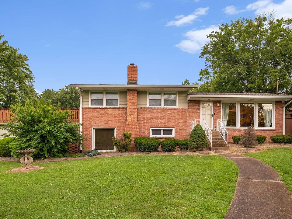 1st image of 2623 Brownwood Dr