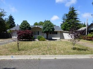2253 20th St, Florence, OR 97439
