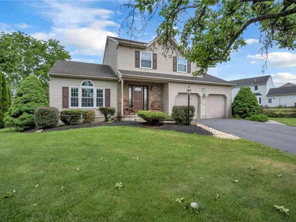 163 Silo Cir, Nazareth, PA 18064
