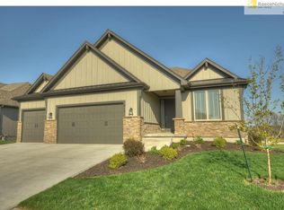 613 Savannah Dr, Greenwood, MO 64034