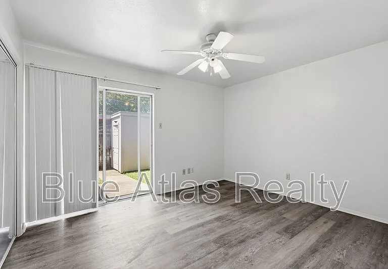 13424 Blossomheath Ln — Photo 16