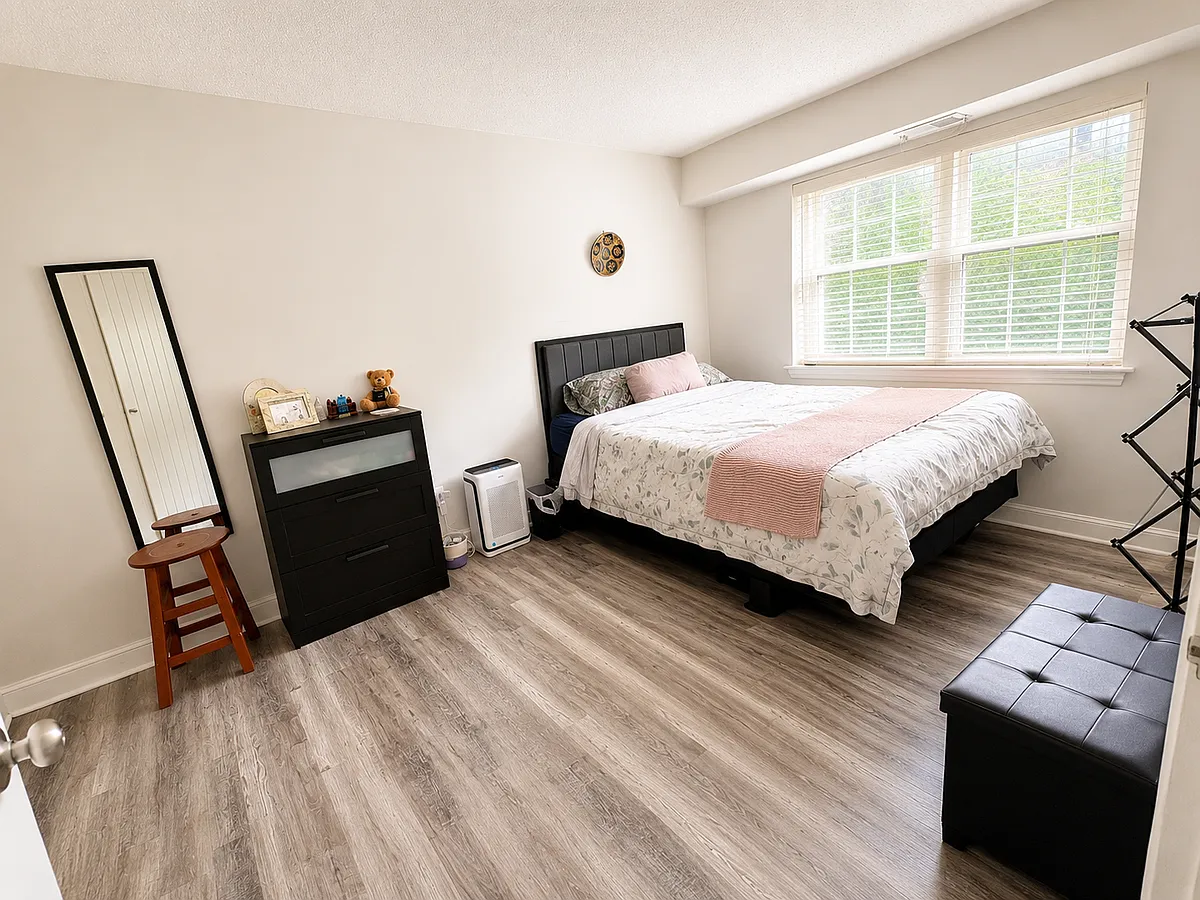 Building Photo - 1320 Fort Myer Dr #812