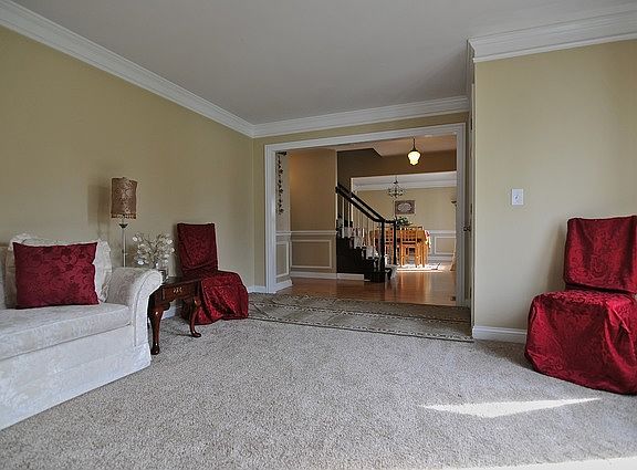 3rd image of 450 S Edgewood Ave