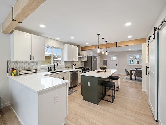 5th image of 634 Parker Dr