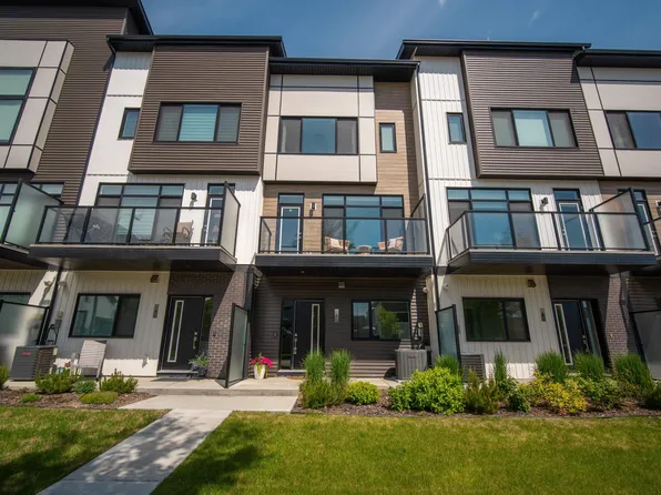 50 Ebony Blvd #6, Strathcona County, AB T8H 2X4