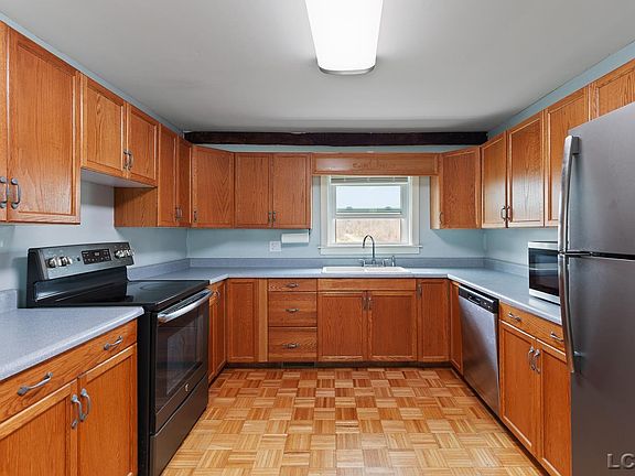 3rd image of 10921 Shepherd Rd