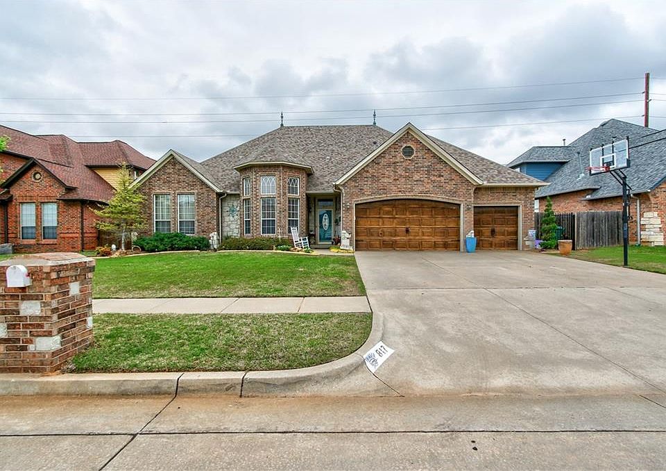 1st image of 817 Justin Dr