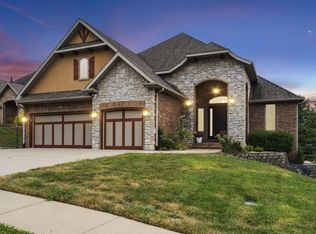 2956 S Ranch Drive, Springfield, MO 65809