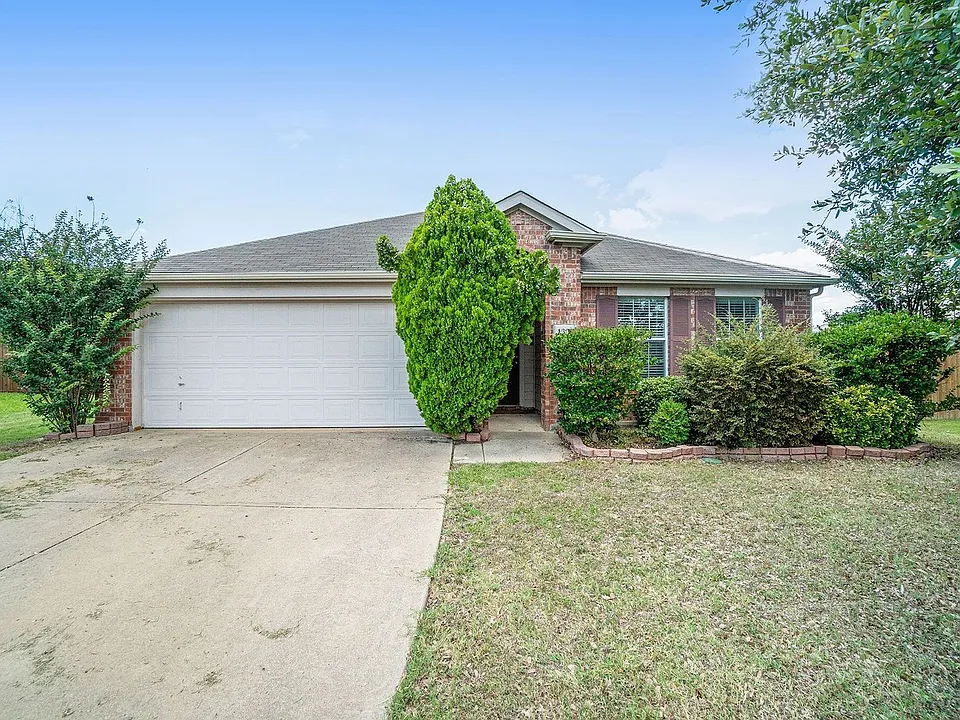 1327 Primrose Dr