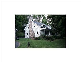 2nd image of 1159 Mountain Rd