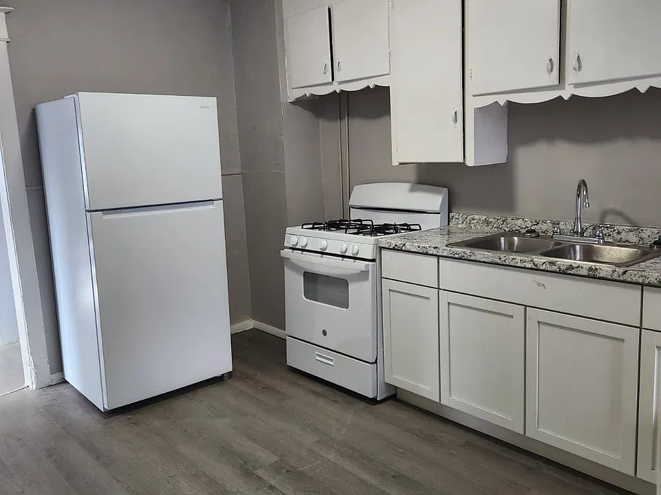 800 North St #2