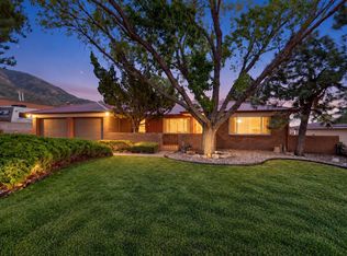 13008 Glenwood Hills Ct NE, Albuquerque, NM 87111