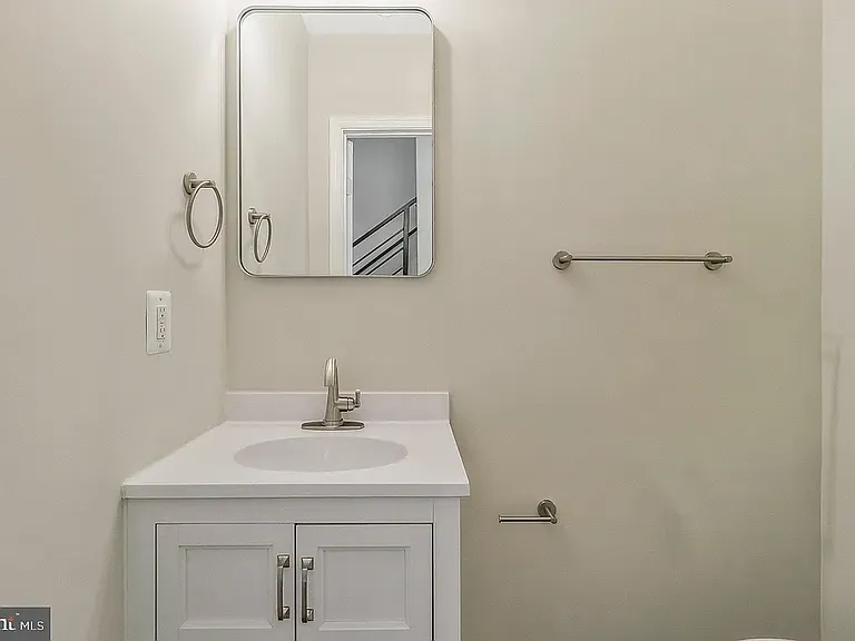 444 Kenyon St NW — Photo 15