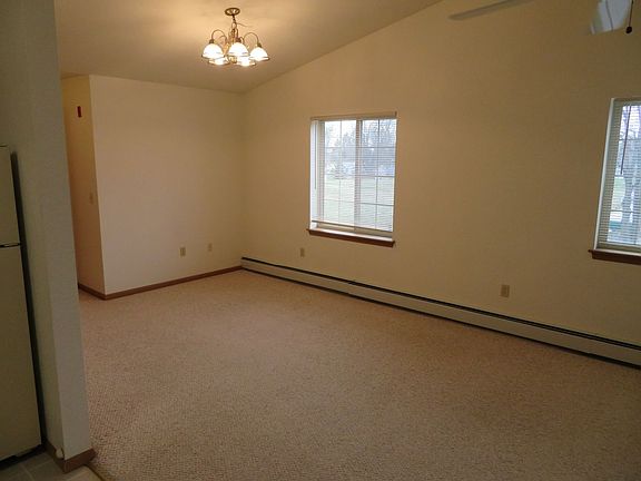 3rd image of 385 Main St #12