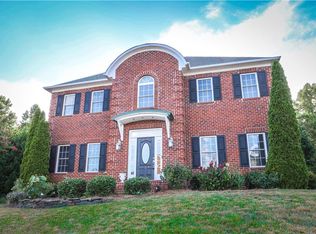945 Boyer Dr, Clemmons, NC 27012