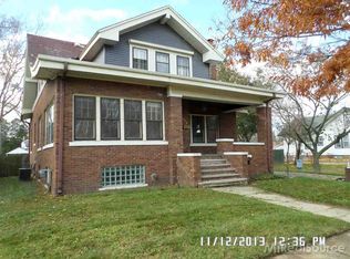 162 Crocker Blvd, Mount Clemens, MI 48043
