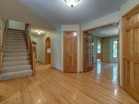5th image of 1292 Donegal Dr