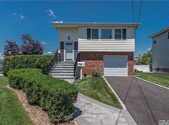 2nd image of 1559 Elgin Ave