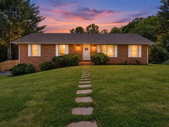 4434 Rosecrest Rd, Roanoke, VA 24018