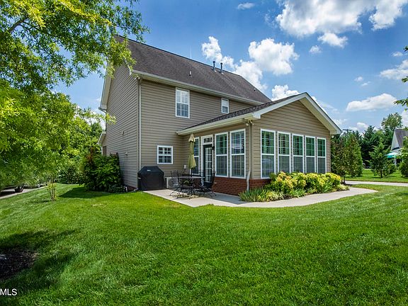 3rd image of 10912 Aspen Grove Way