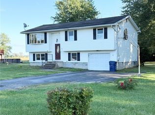 10 Peterman Rd, Seneca Falls, NY 13148