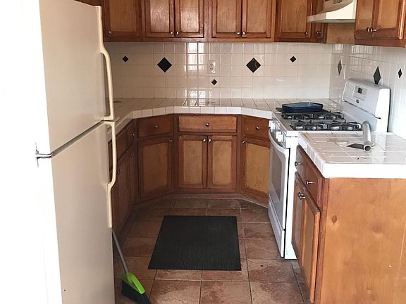 5th image of 1152 N Kingsley Dr APT 206