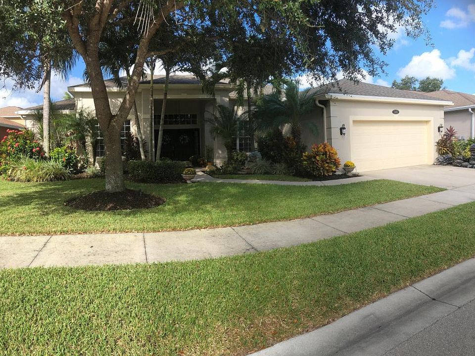 1st image of 348 Sweet Bay Ln