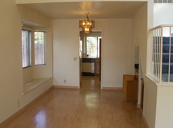 4th image of 1598 Sherbrooke St